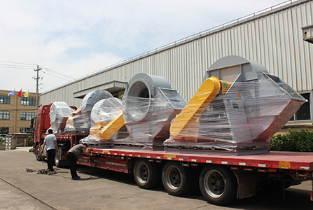 發(fā)貨現場-紹興天宏風機有限公司